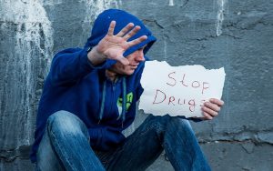 Α. Χρίστου: Το κράτος πρόνοιας πρέπει να λειτουργεί παράλληλα με το κράτος δικαίου – Oι δικαστές πρέπει να δίνουν ευκαιρίες θεραπείας σε υποθέσεις ναρκωτικών