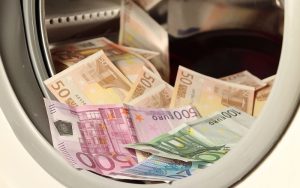 Αυστηρότερο νομικό πλαίσιο για το ξέπλυμα βρώμικου χρήματος: Η 6η Οδηγία της ΕΕ – Τί αλλάζει;