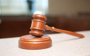 Προσωρινό διάταγμα αναστολής λειτουργίας υποστατικού – Προηγήθηκαν τρεις καταγγελίες για παράβαση του Περί Λοιμοκαθάρσεως Νόμου