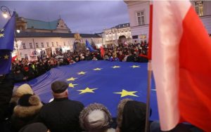 Πολωνία: Οι Δικαστές βγήκαν στους δρόμους για να διεκδικήσουν  την ανεξαρτησία τους