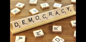 Η νομιμοποίηση στη δημοκρατία: πολιτική ευθύνη και λογοδοσία