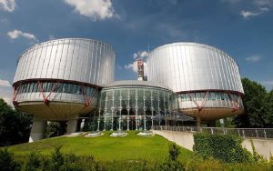 Δικαστήριο ΕΕ για ακρόαση τηλεφωνικών συνδιαλέξεων: Δεν είναι αναγκαίο η άδεια να περιέχει εξατομικευμένη αιτιολογία
