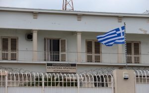 Συχνή πρακτική η κακομεταχείριση κρατουμένων στην Ελλάδα, λέει η Επιτροπή Πρόληψης Βασανιστηρίων