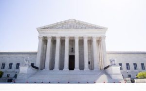 Το Ανώτατο Δικαστήριο στις ΗΠΑ αρνήθηκε να εξετάσει την προσφυγή της J&J στην υπόθεση του ταλκ