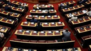Ελλάδα: Βουλή: Νομοσχέδιο για παρατάσεις μέτρων που αφορούν την αντιμετώπιση της πανδημίας