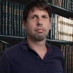 φωτογραφία προφιλ του συγγραφέα